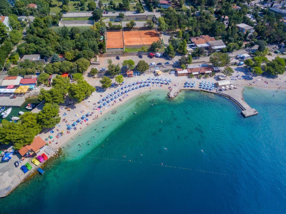Apartments Adrasteja Dramalj Kültér fotó