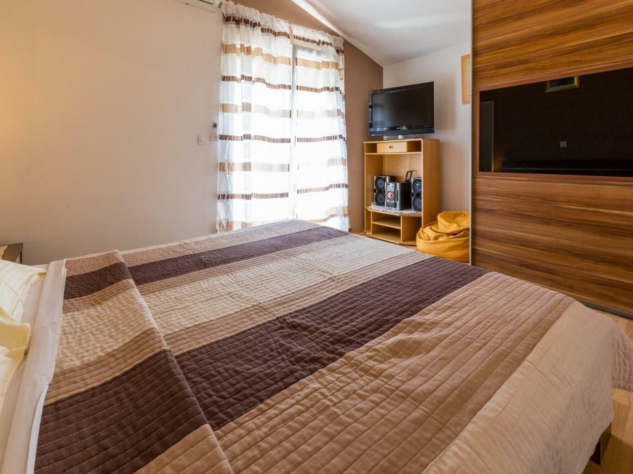Apartments Adrasteja Dramalj Kültér fotó
