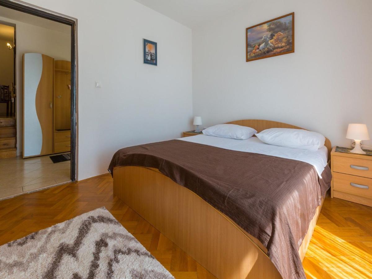 Apartments Adrasteja Dramalj Kültér fotó